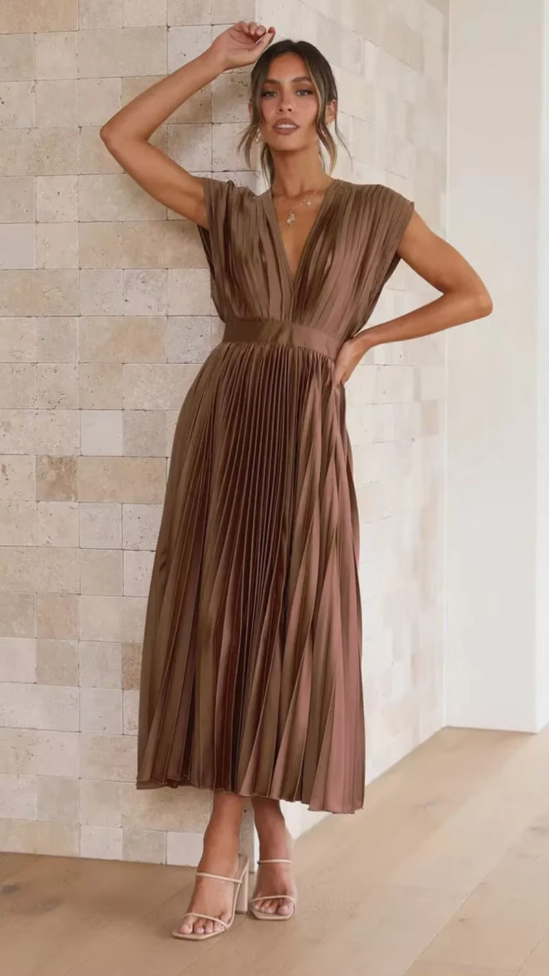 DELIA Pleated Midi Dress