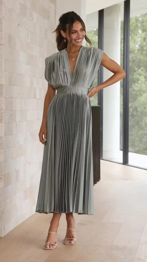 DELIA Pleated Midi Dress
